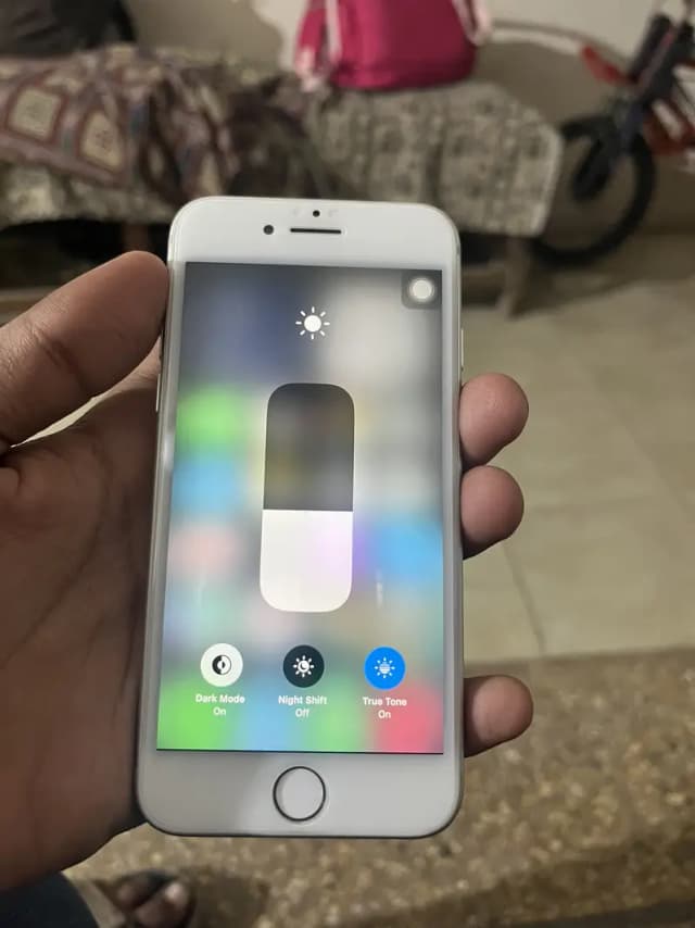 Apple iPhone 8