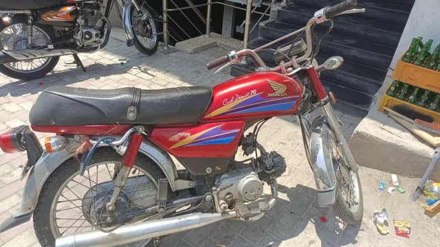 Honda CD70 for Sale