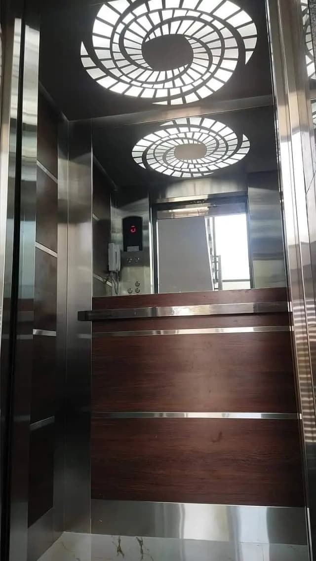 Elevator Door , ropes ,pullyes