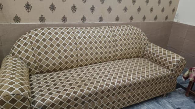 sofa for sale 21 block 03216006553