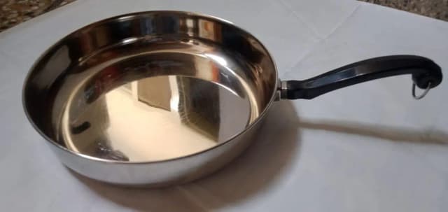 Steel cookware imported
