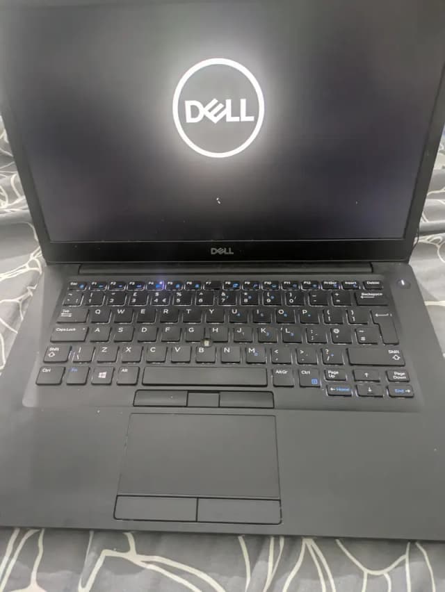 dell latitude 7490 touch screen i7-8th gen/8gb ram 256 storage