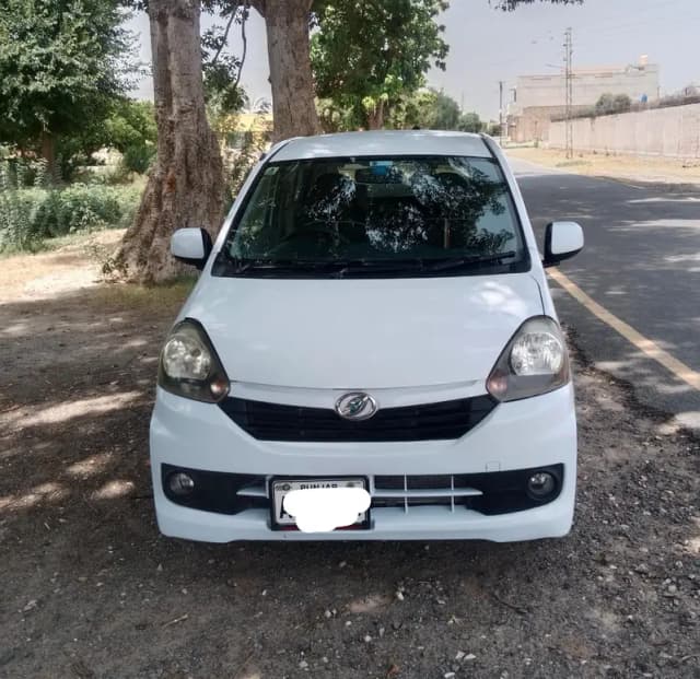 Daihatsu Mira 2012
