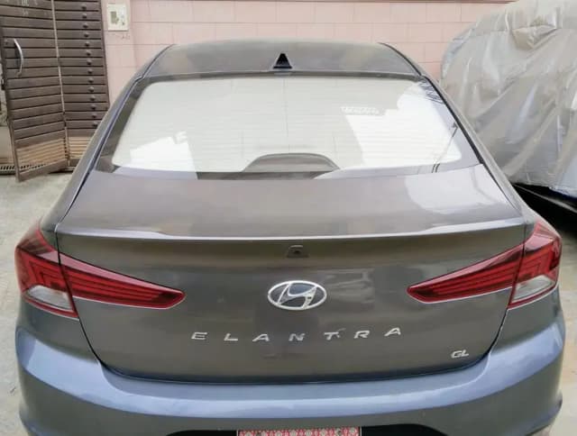 Hyundai Elantra 2022