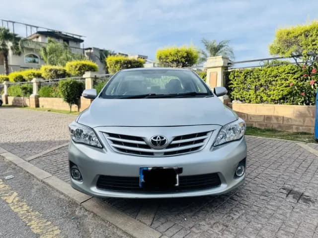 Toyota Corolla Altis 2013