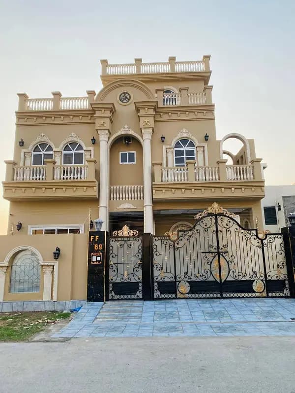10 Mrla Brand New House for sale Citi Housing Gujranwala
