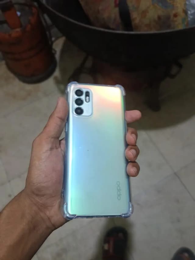 OPPO Reno6