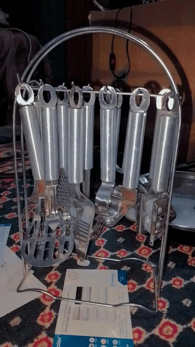 Brand New 7 Piece Stainless Steel Kitchen Set with Stand | Jahez Item