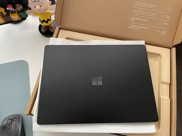 surface laptop 4 | core i5 11th Gen | 4 GB graphics | Touch screen |