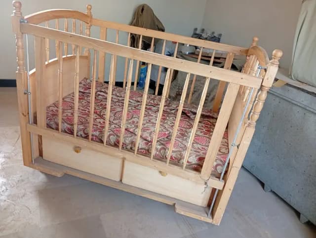 Wooden Baby Cradle / Swing Cot with Storage Drawers –Excellent Conditi