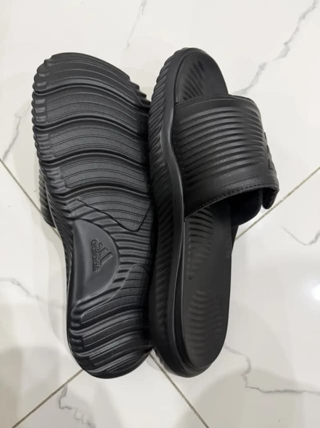 Adidas slides Alpha bounce