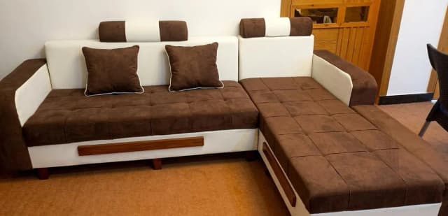 6 SEATER *L SOFA* ALMOST NEW