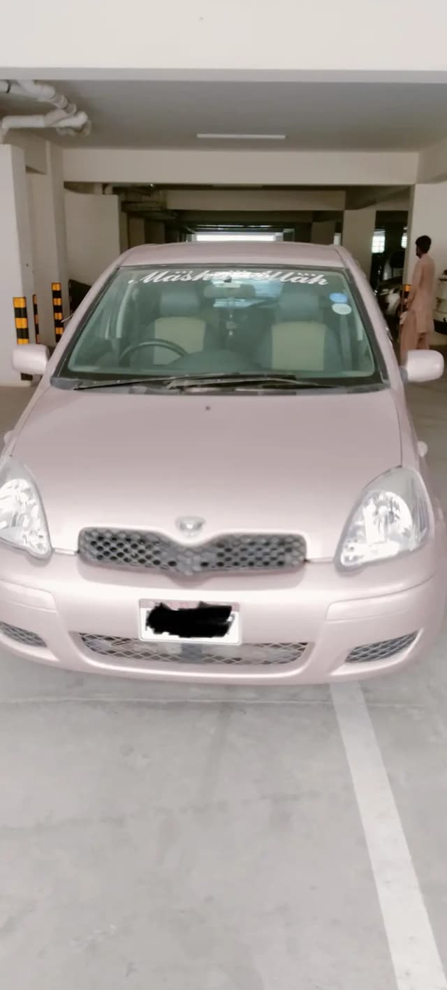 Toyota Vitz 2003