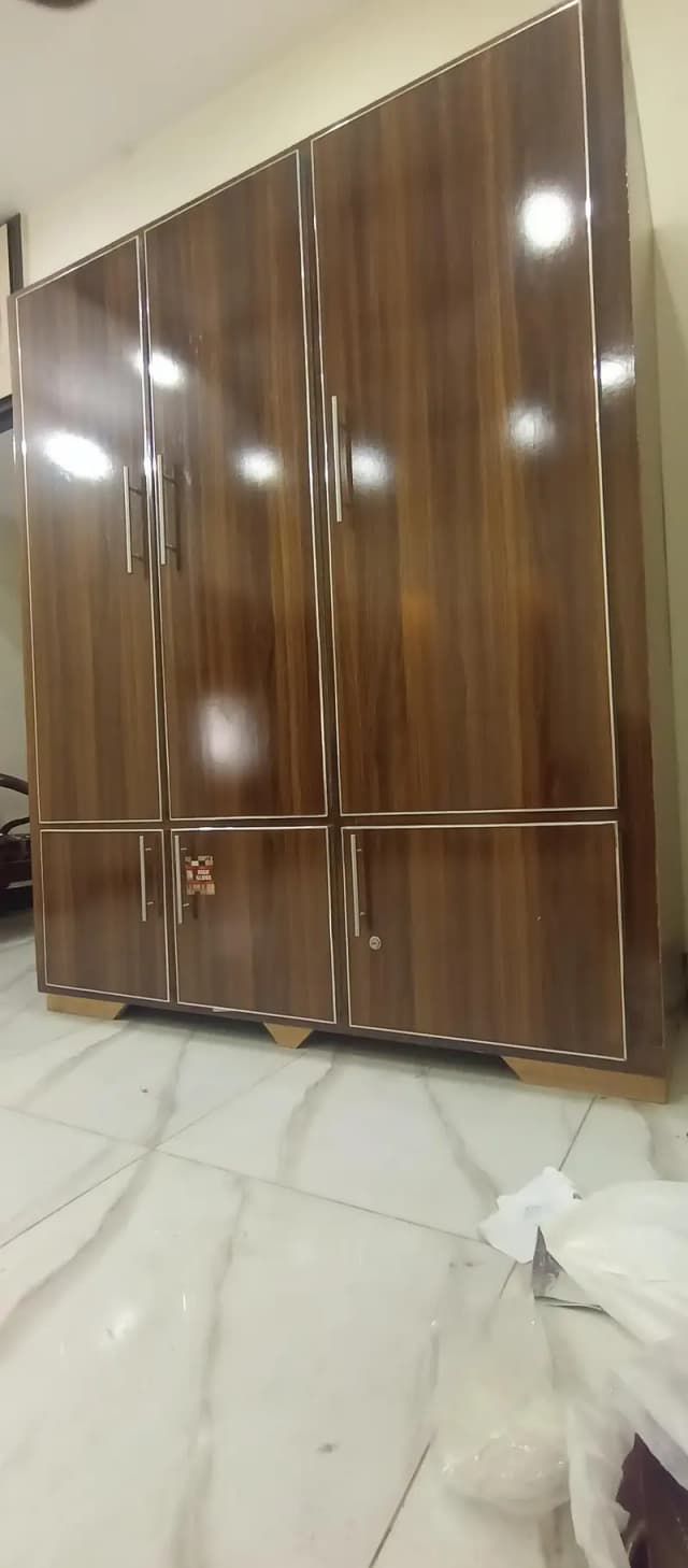 3 Doors Wooden Wardrobe, Almari