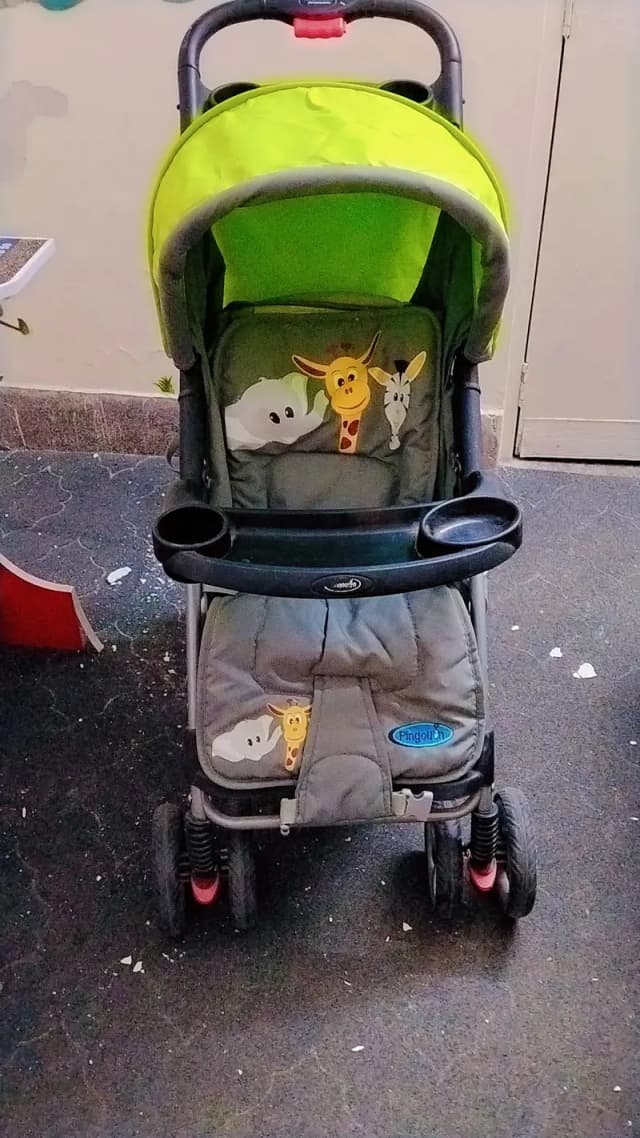 stroller/ pram