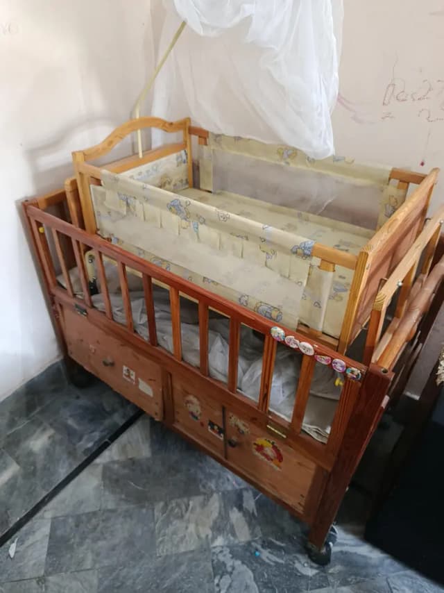 baby cot with swing