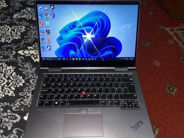 Lenovo ThinkPad Laptop X1 Yoga/Core i5 10th Gen/16GB RAM /512GB SSD