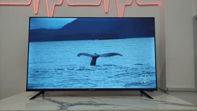 GRENNX 42 Inch Borderles Smart LED TV