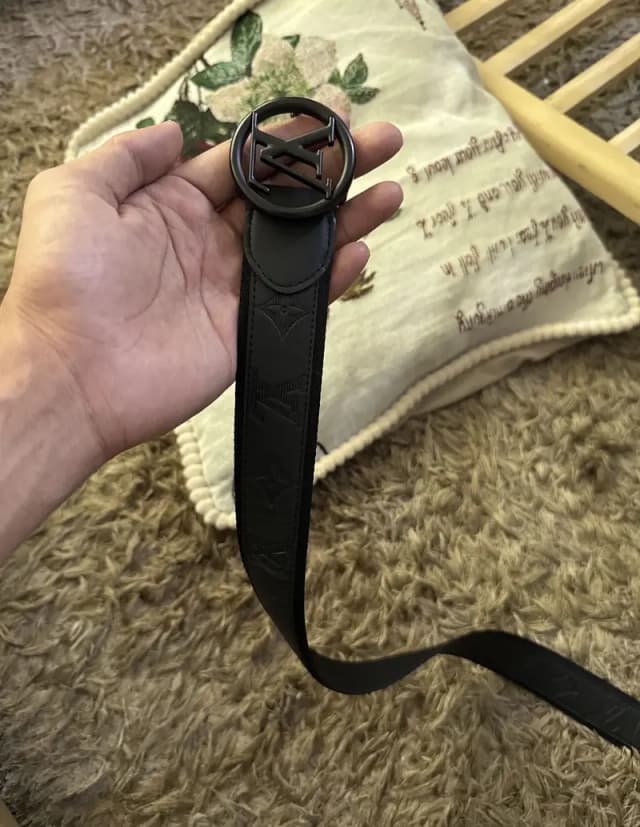 Louis Vuitton belt BC4128 Louis VUITTON PARIS made in Spain M0114