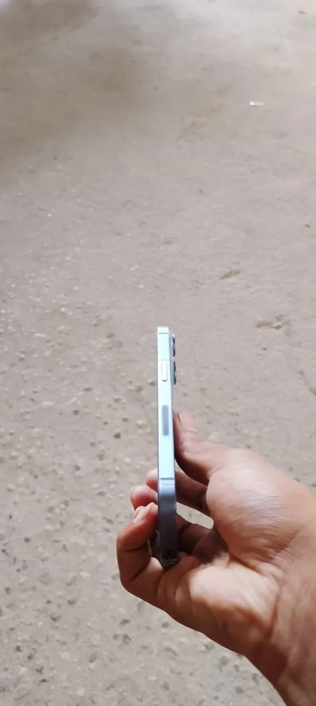 Apple iPhone 14 jv