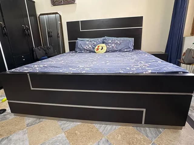 bed set /Furniture for sale/ bed set for sale/ wooden bed set