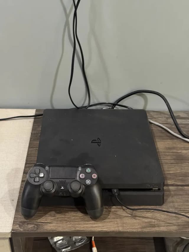 Sony Playstation 4 Slim 500Gb Jailbreak with games Gta 5 , NFS , COD
