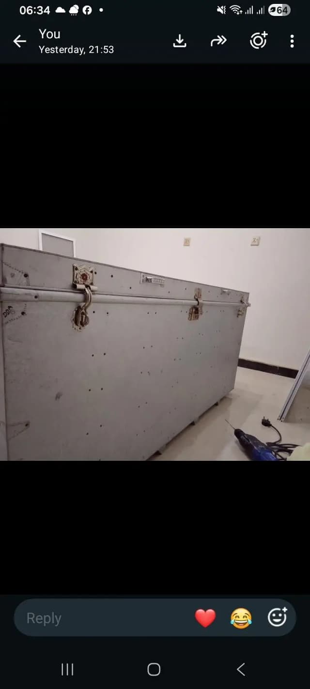 trunk b8g size