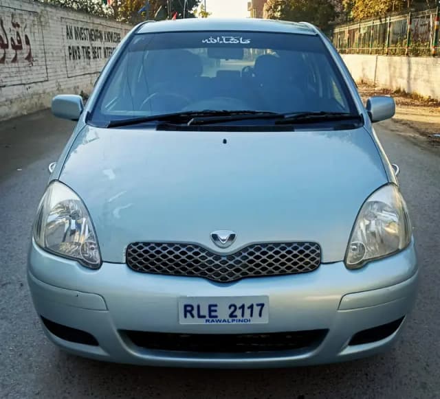 Toyota Vitz FL 1.3 2004 model and 2006 import