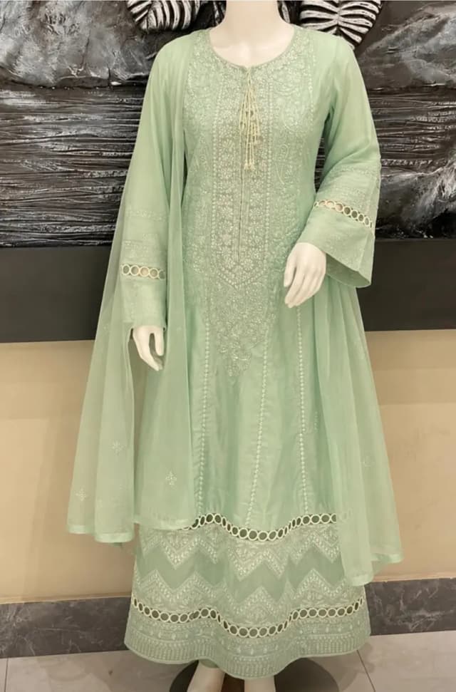 wedding/Formal wear