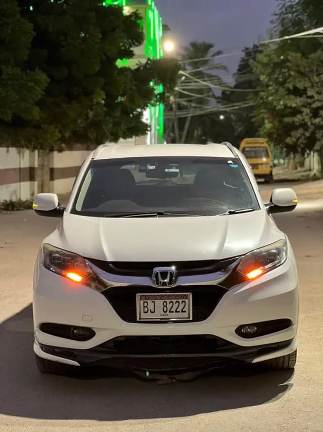 Honda vezel 2015