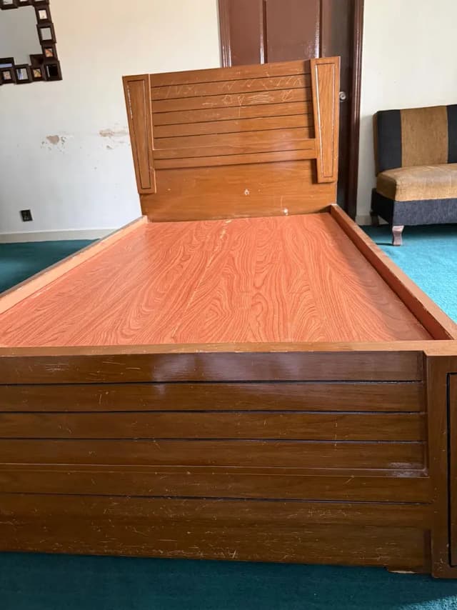 Solid wood Single bed set in good condition