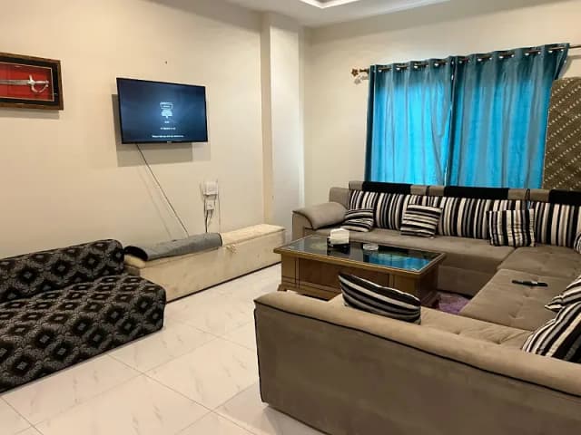 Rom full furnished apartments safe and scour 100%coupe allow