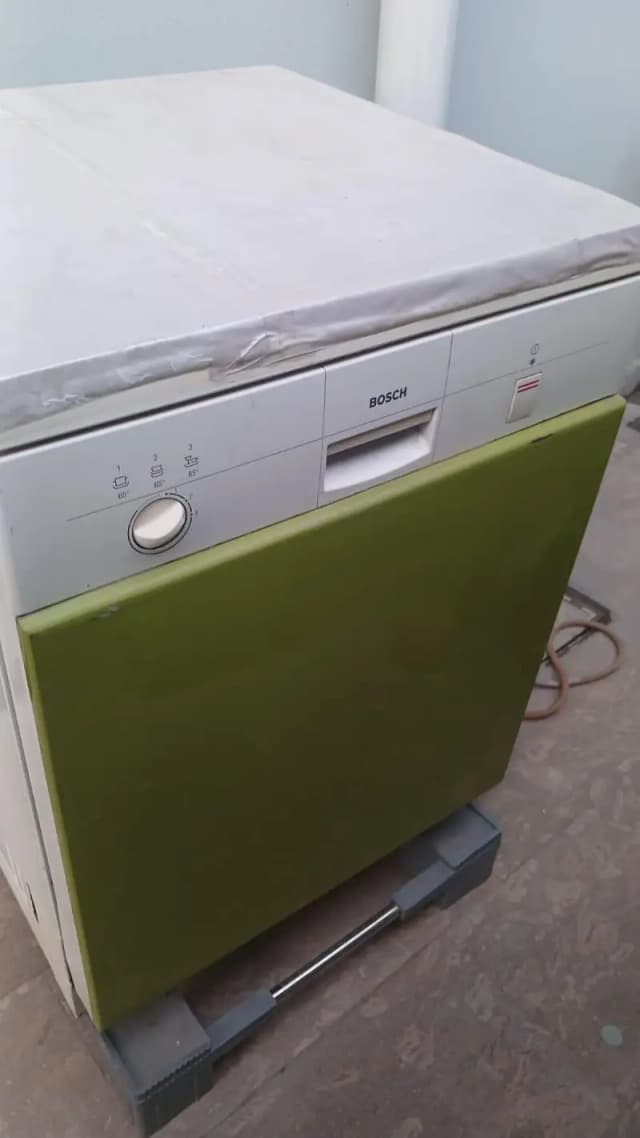 Bosch dishwasher in good condition german quality