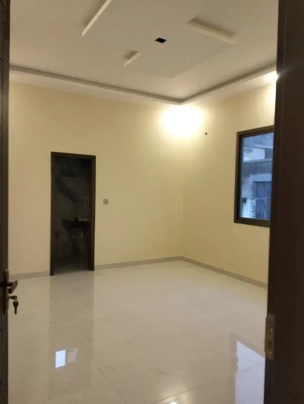 400yd Gulshan 13d1 Ground floor tiled floor Newly house 3 bed d d Rent 195k negotiable *Code(16701)* 1st floor 400yd With roof 140k *Code(16702)*