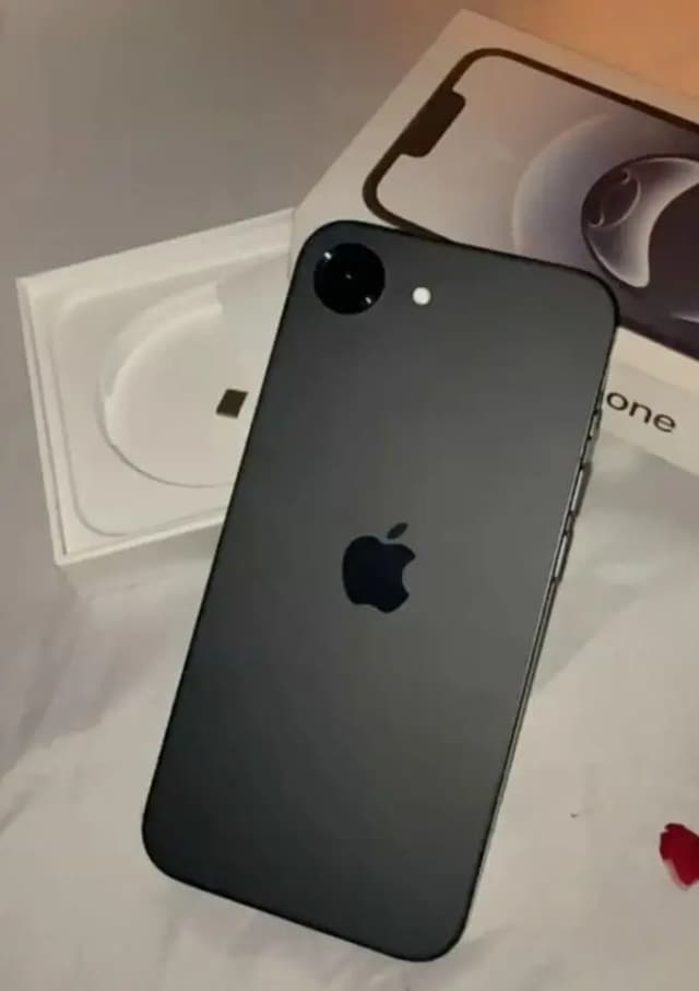 Apple iPhone 17e 256GB Box Open 100% Battery Only 3 Cycles