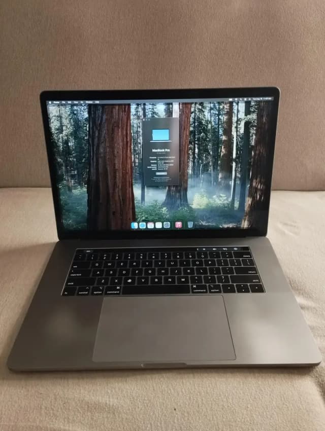 MacBook Pro 2019 / 15.4" Retina / 16GB / 512GB / Touch Bar