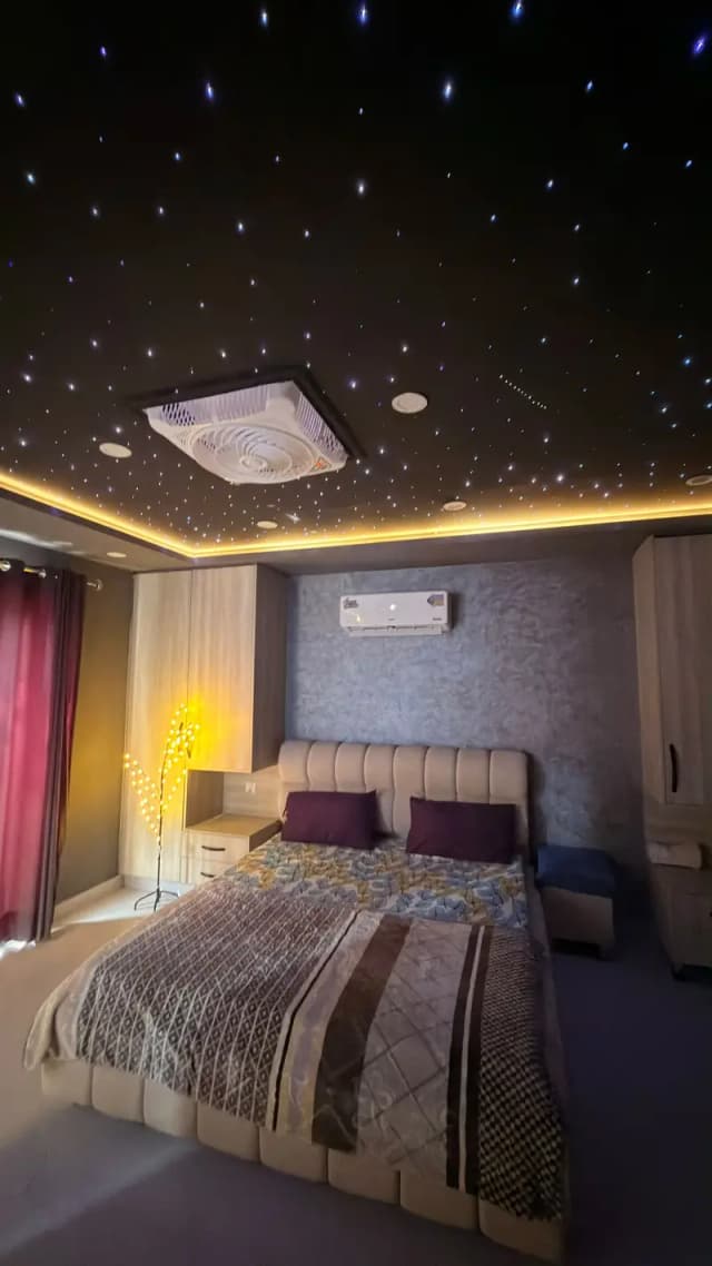 ONE BED FULLY FURNISHED STAR LIGHT APARTMENT FOR SALE AT INVESTOR RATE IN BAHRIA TOWN