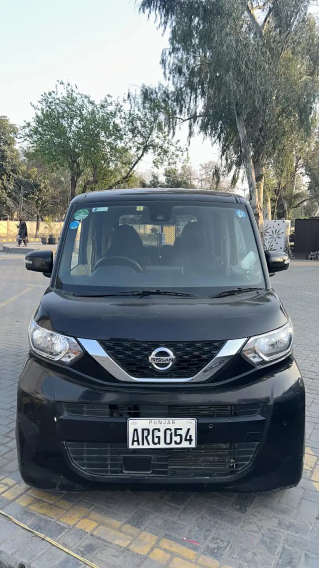 Nissan Roox 2020