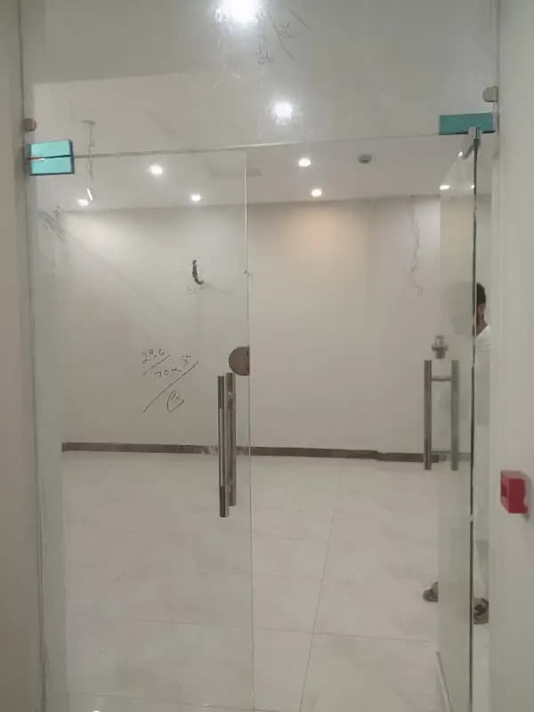 4 MARLA OFFICE SPACE FOR RENT