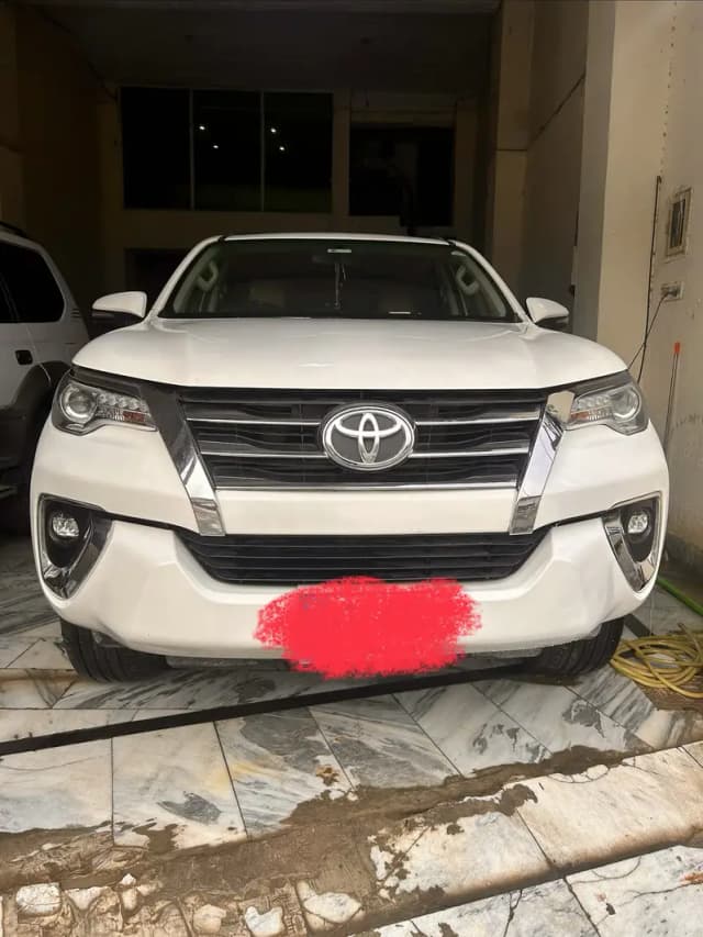 Toyota Fortuner Sigma 2.8