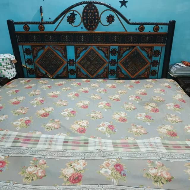 king size iron bed