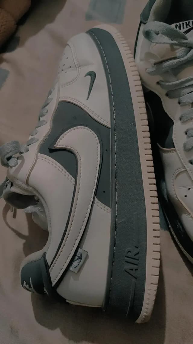 Nike Air Force 1 Original – Used Condition