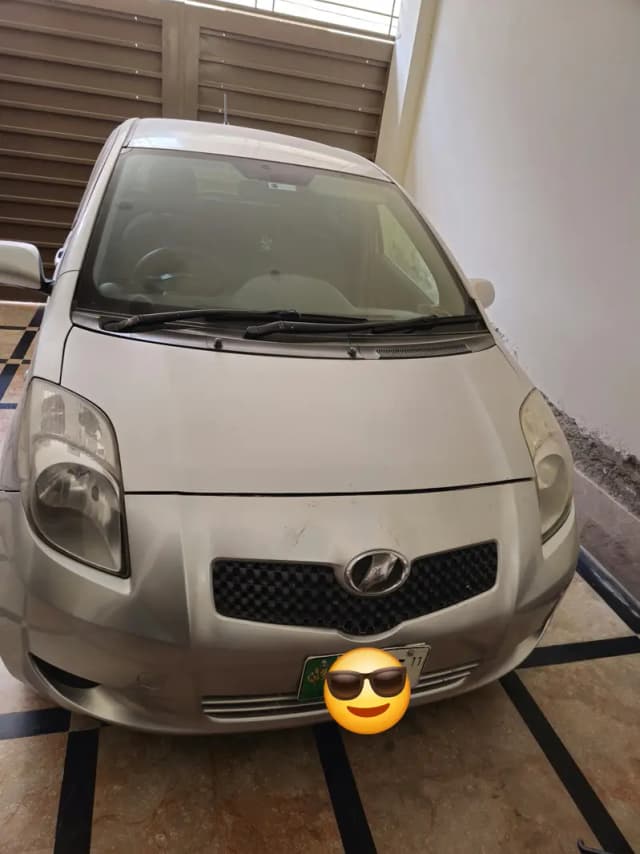 Toyota Vitz 2007 import 2010