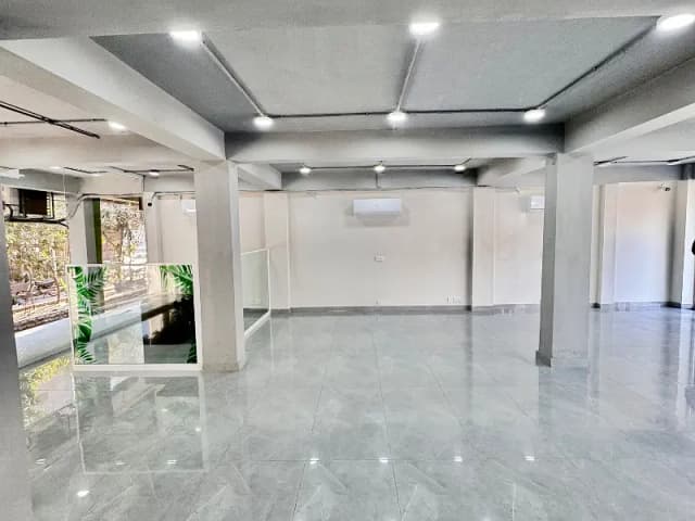 BRAND NEW OFFICE SPACE AVAILABLE FOR RENT IN PRIME LOCATION OF ISLAMABAD / Ready to Move in / Office For rent / Space For Rent