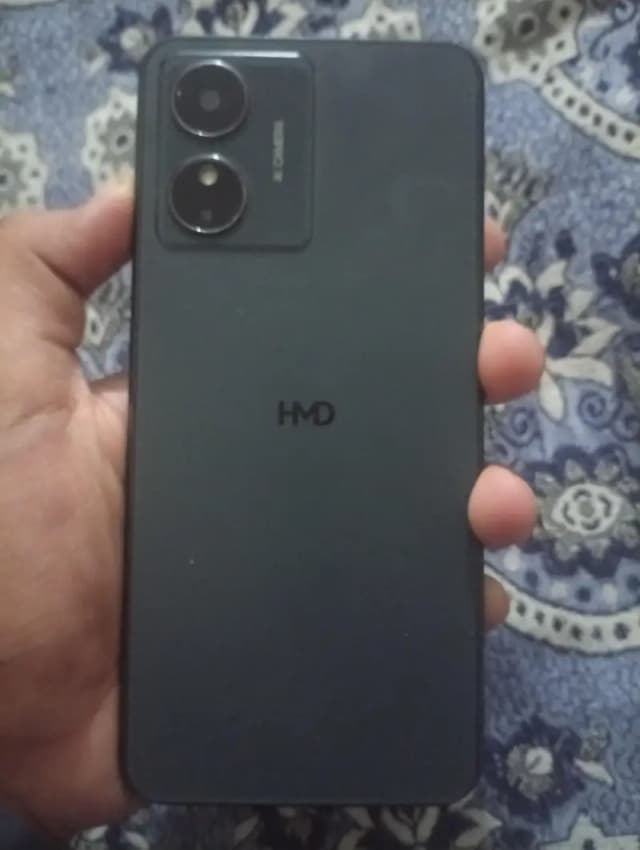 HMD Aura 2