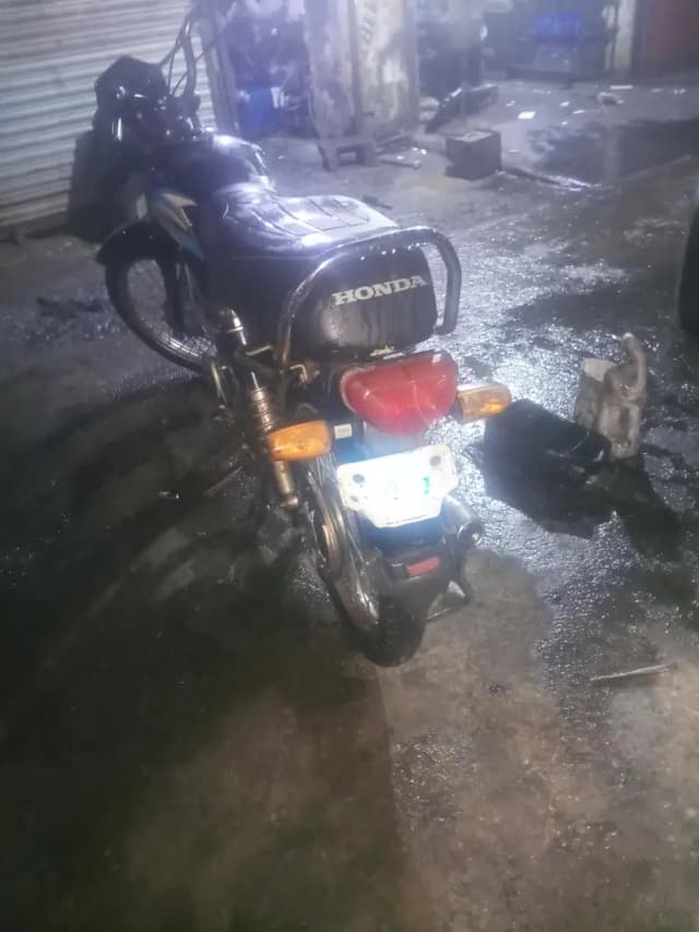 hi deluxe 70 bike contact num 03158318290