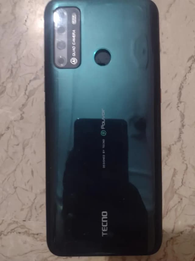 Tecno Pouvoir 4