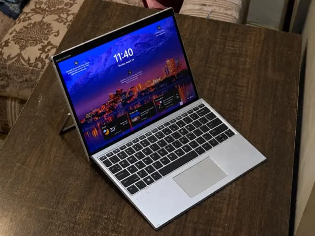 HP Elite x2 G8 2-in-1 Touch Laptop/Tablet 11 Gen