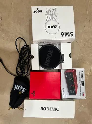 Microphone | Rode NT1 5th Gen Mic | Focusrite Scarlett Solo 3rd Gen