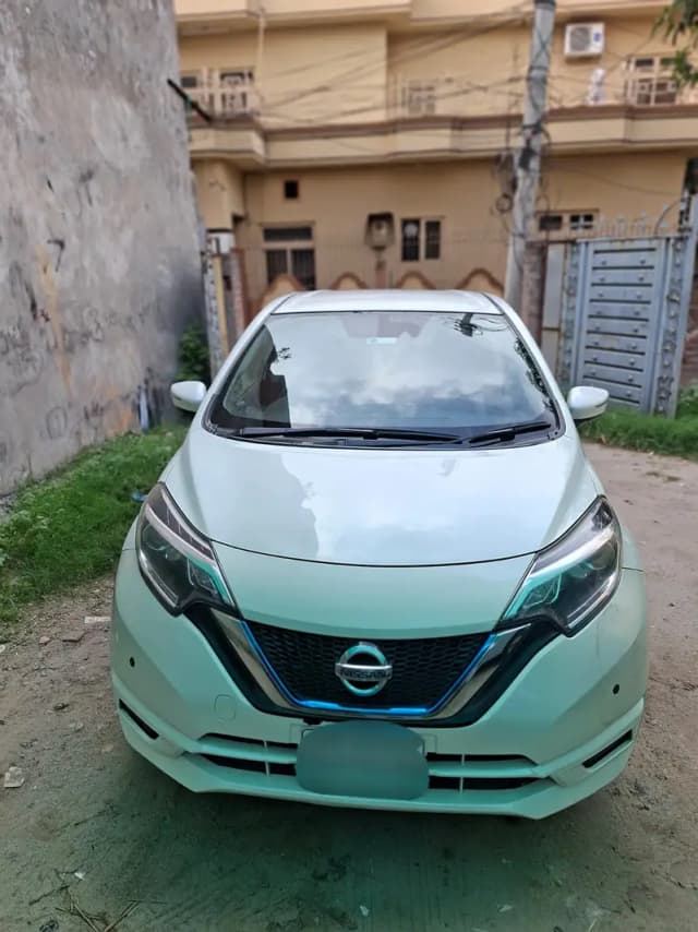 Nissan Note e-Power 2018